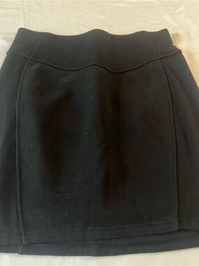 Lululemon Scuba High Rise Mini Skirt Black 17” Length Size 6 Approx